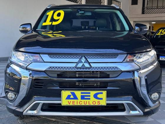 MITSUBISHI OUTLANDER 2.0 MIVEC GASOLINA HPE AUTOMÁTICO